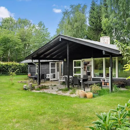 Semesterbostad 1605-dronningmolle-tarnfalkevej-1 *